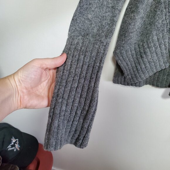 ANTHROPOLOGIE Moth Fireside Turtleneck Sweater Wool Blend Grey Women's Small - Picture 5 of 13